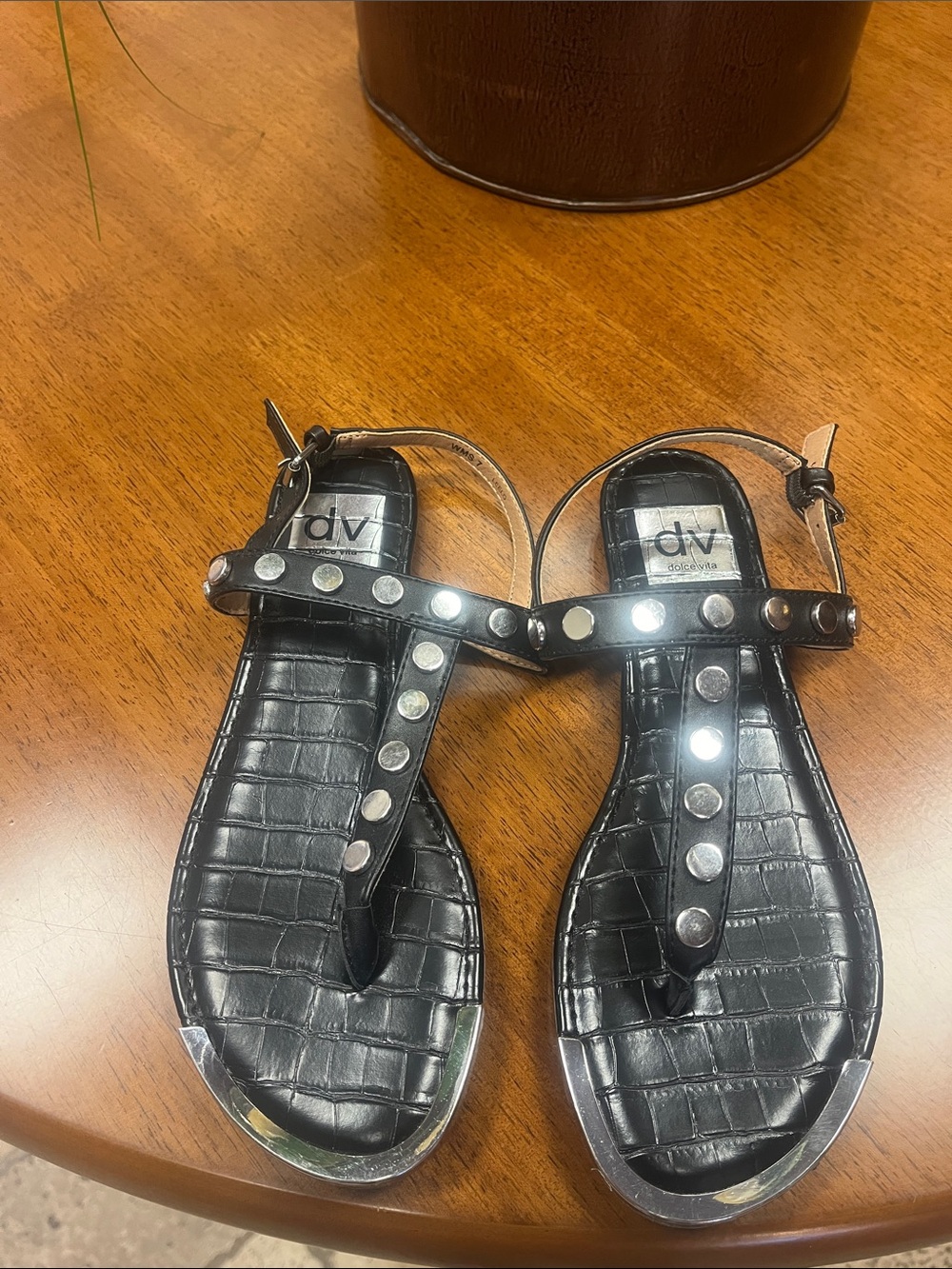 DV by Dolce Vita Black Croc-Embossed Studded T-Strap Sandals with Silver Trim